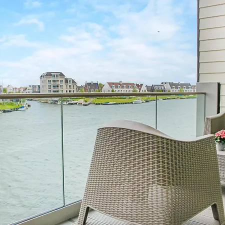 Waterhuis Holiday home